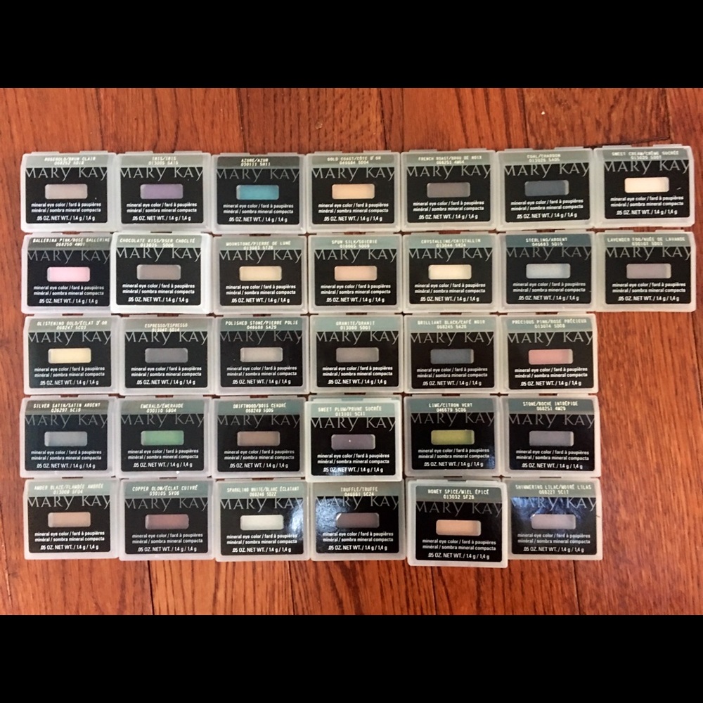 🆕 Mary Kay Mineral Eye Shadow Emerald (Shimmer) - Picture 4 of 6